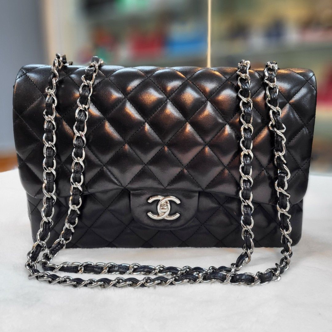 5 WAYS TO WEAR THE CHANEL JUMBO CLASSIC FLAP  ARE BIG BAGS COMING BACK  JUMBO OUTDATED  YouTube