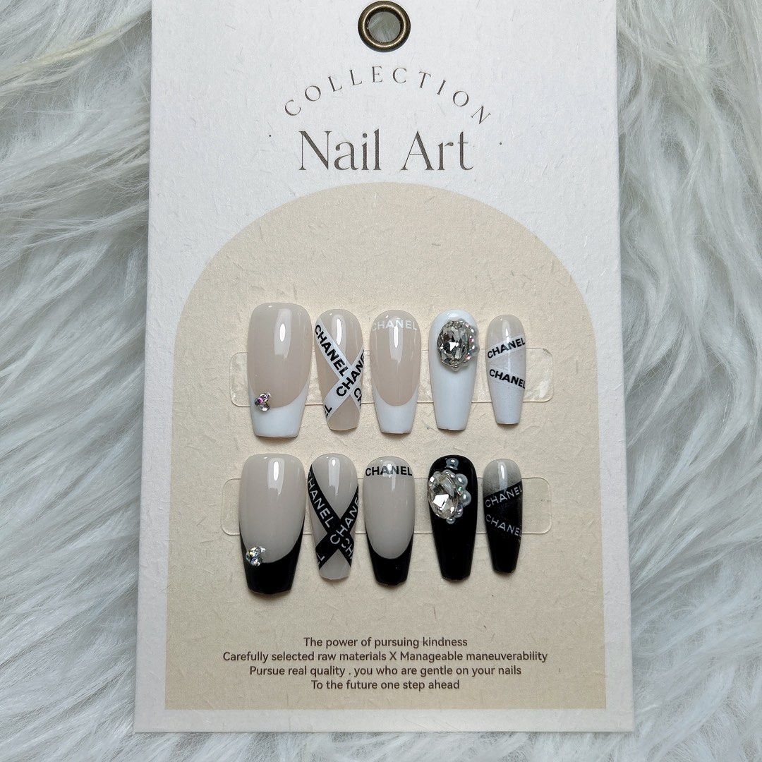 Chanel design Press on nails