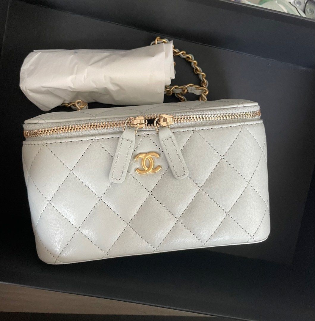 Chanel long vanity pearl crush in light grey BNIB, Luxury, Bags