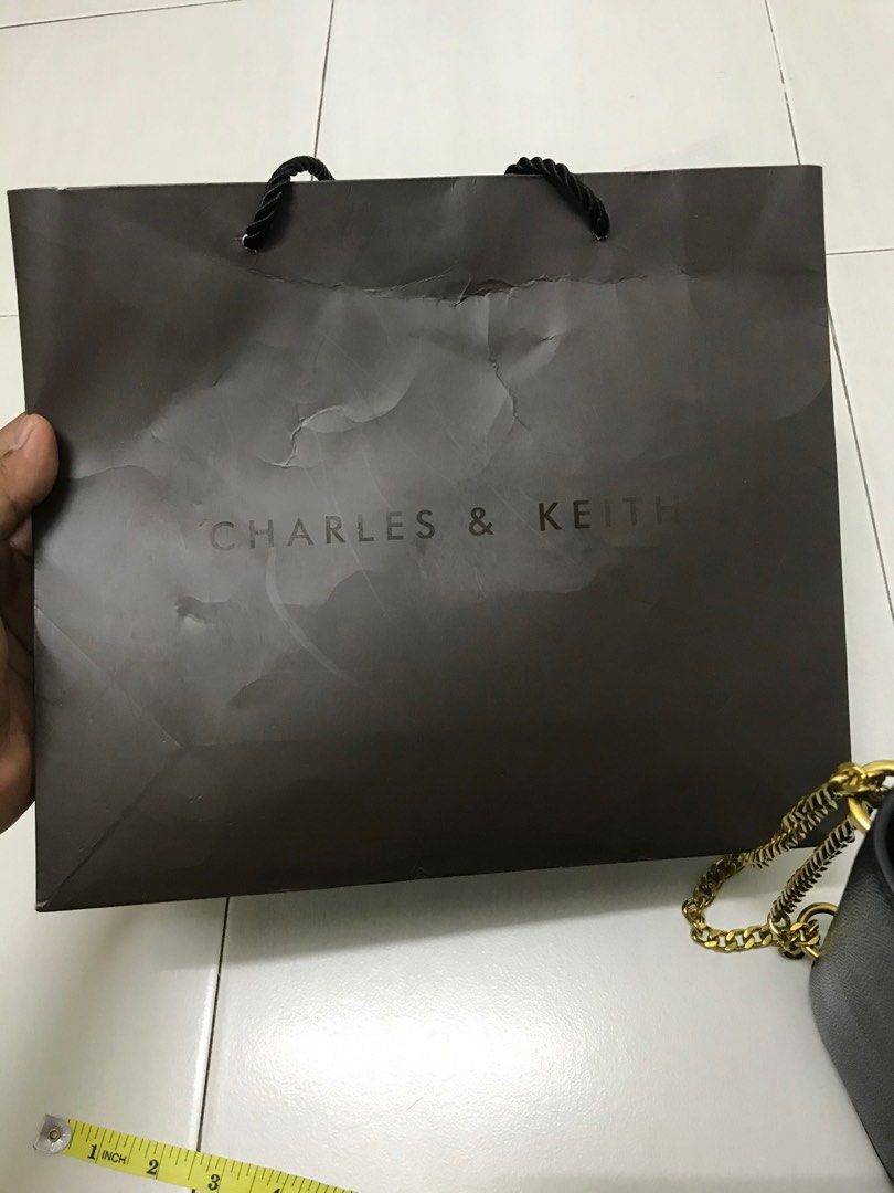 Paper bag charles and keith top