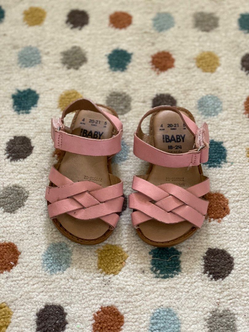 Cotton on baby shoes top