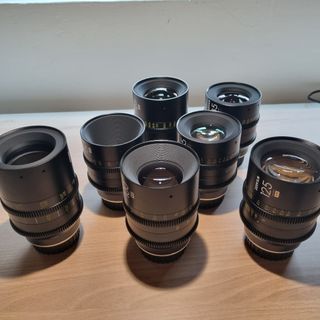 DZOFilm VESPID 7-Lens Kit (EF Mount) 25/35/50/75/100/125/90Macro T2.1