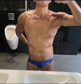 (Category: ) located in . Submitted by swimmer123 (Listing ID 1221326559, Image 1). Description: .