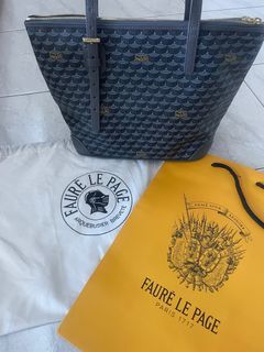 Faure Le Page Daily Battle Vertical Tote 30, Luxury, Bags & Wallets on  Carousell