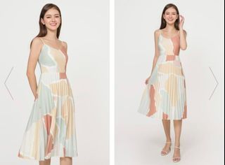 Fayth Landscape Pleated Midi Dress in Terra