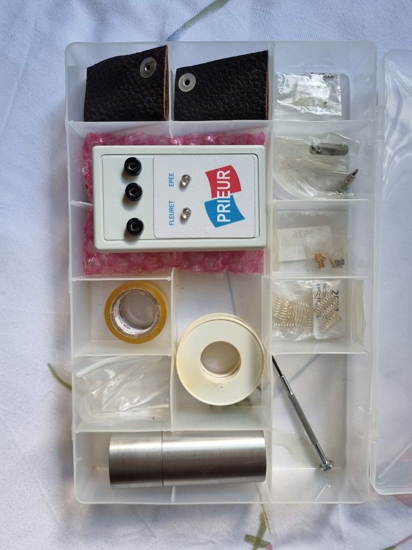 Fencing epee/foil repair kit, Sports Equipment, Other Sports Equipment