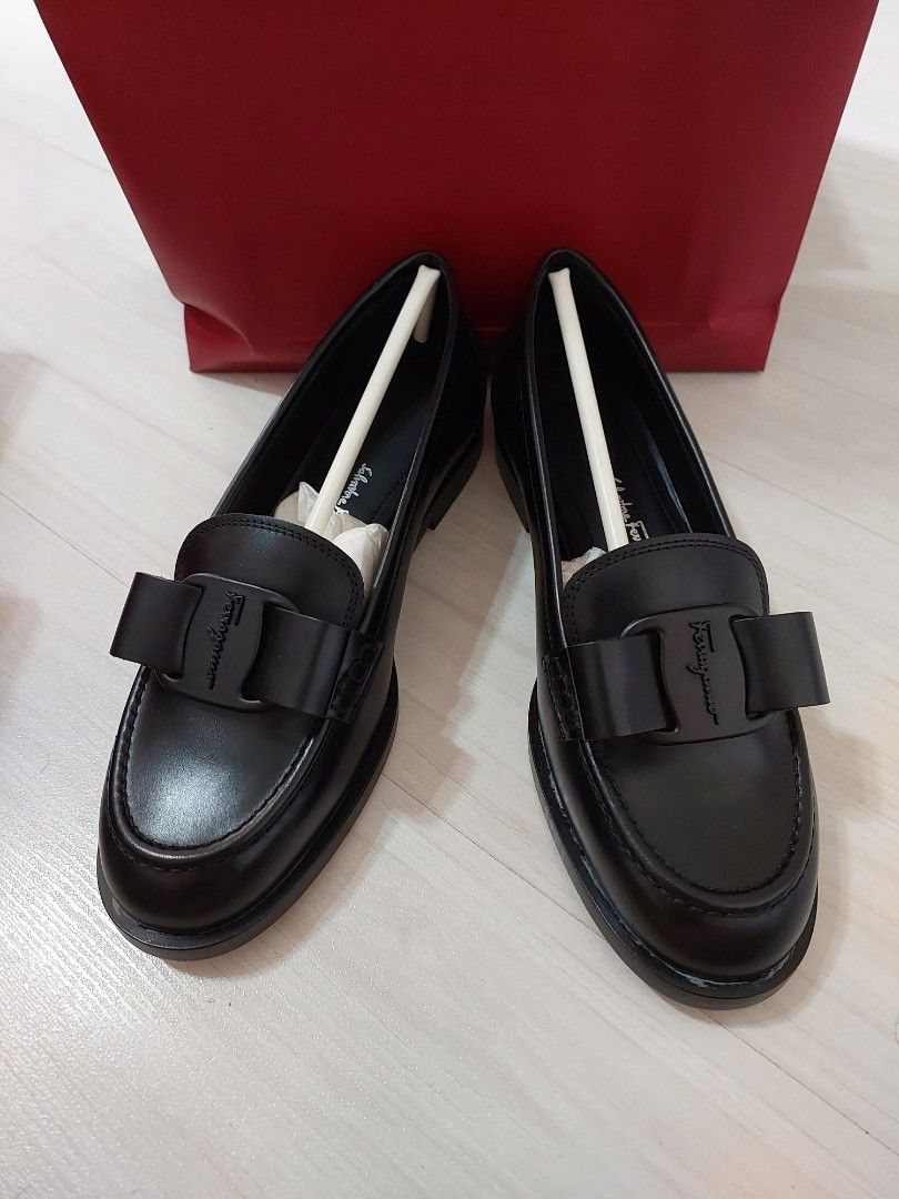Ferragamo Vivaldo Loafers Black 6.5C, Luxury, Sneakers & Footwear