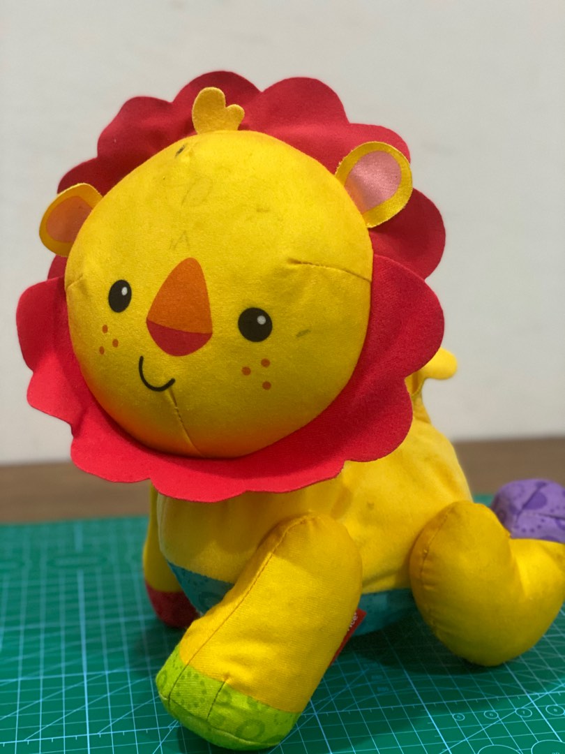 Fisher Price Crawling lion