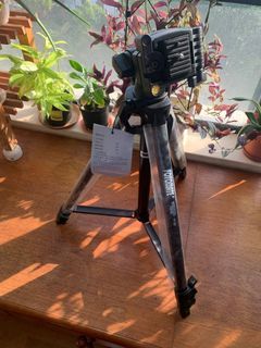 Fotomate tripod