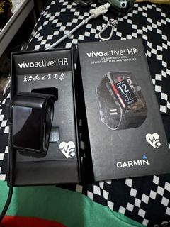 Garmin vivoactive HR watch