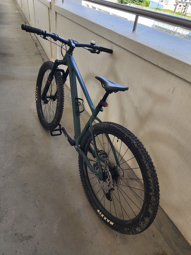 Giant 2024 fathom green