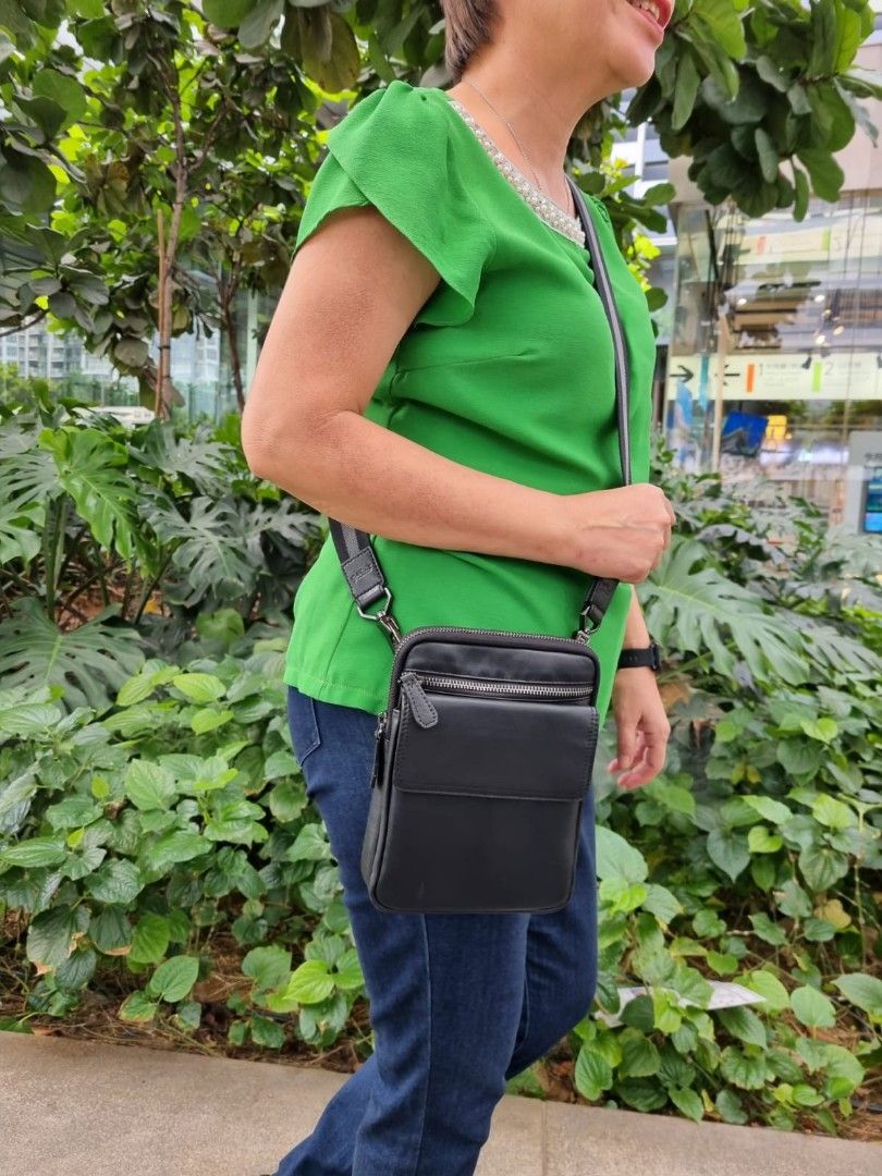 Goldlion leather bag sales