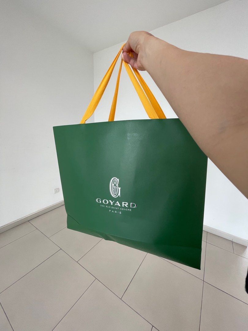 Shop GOYARD Petit Flot Bucket Bag (PEFLOTPMLTY01CL03P