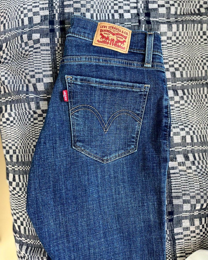 Guaranteed Authentic Levi's Women's Classic Bootcut Jeans, Women's Fashion,  Bottoms, Jeans on Carousell