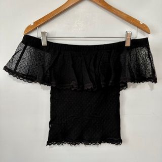 H&M Black Offshoulder Top