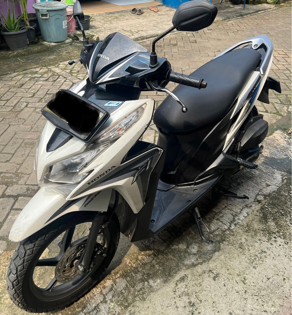 honda vario 125 techno on Carousell