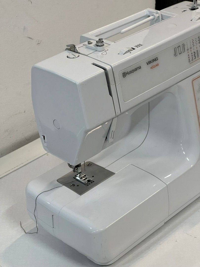 HUSQVARNA VIKING E10 SEWING MACHINE, TV & Home Appliances, Other Home