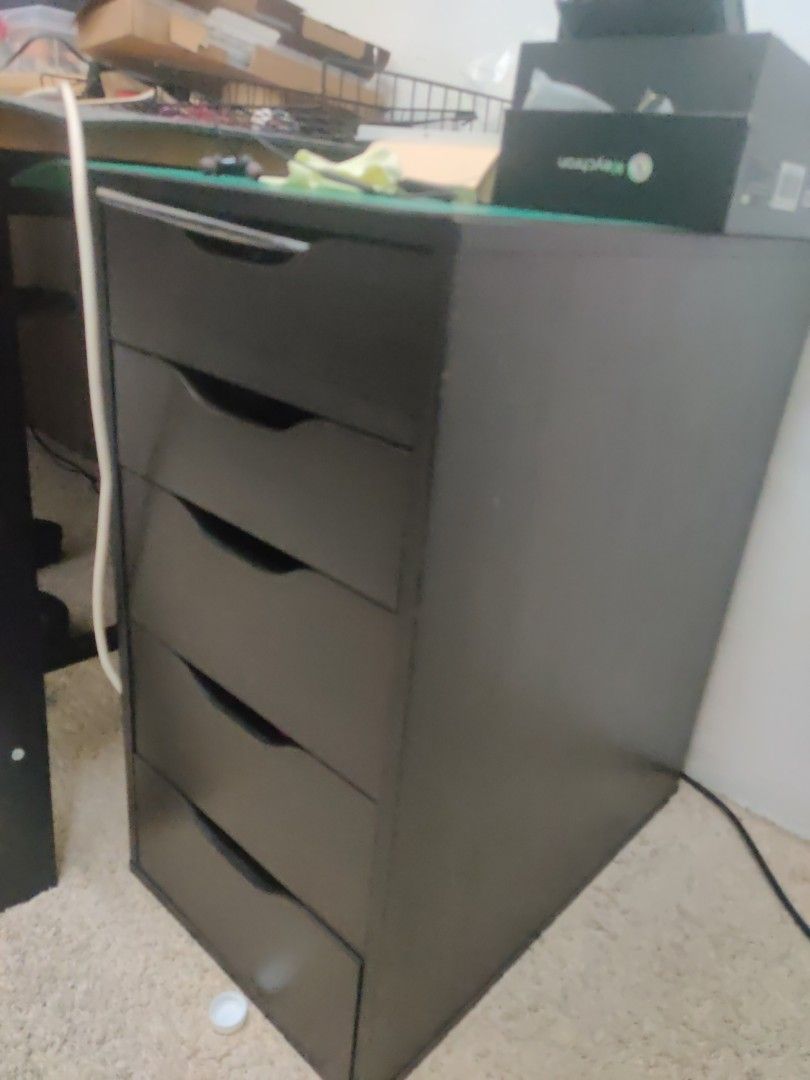 Alex shop black drawers