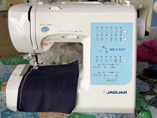 Jaguar NS-1107 (Category: Other Home Appliances) located in Hagunoy. Submitted by abc_16 (Listing ID 1221330528, Image 2). Description: All working! Swabe manahi! with optional foot pedal! Madami pamimiliang stitch designs! Gagamitin mo na lang! Japan quality kaya matibay!.