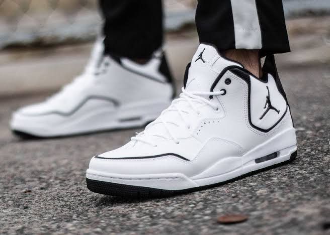 Jordan courtside 23 top black and white