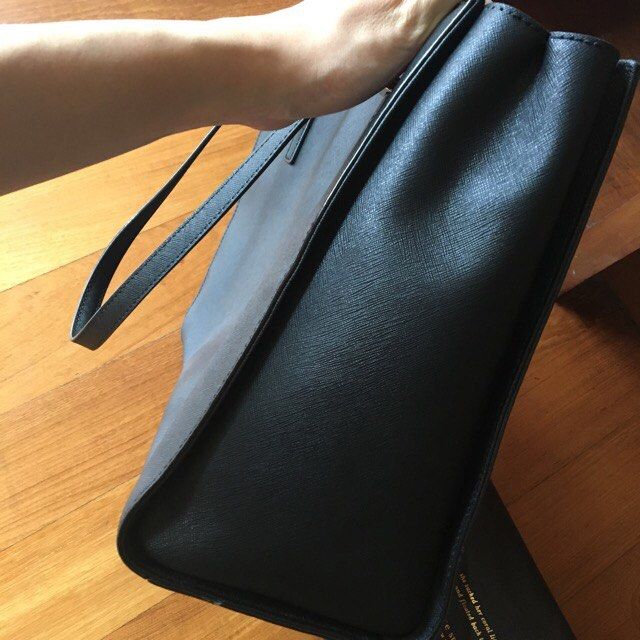Kate spade Jensen tote shoulder bag, Luxury, Bags & Wallets on Carousell