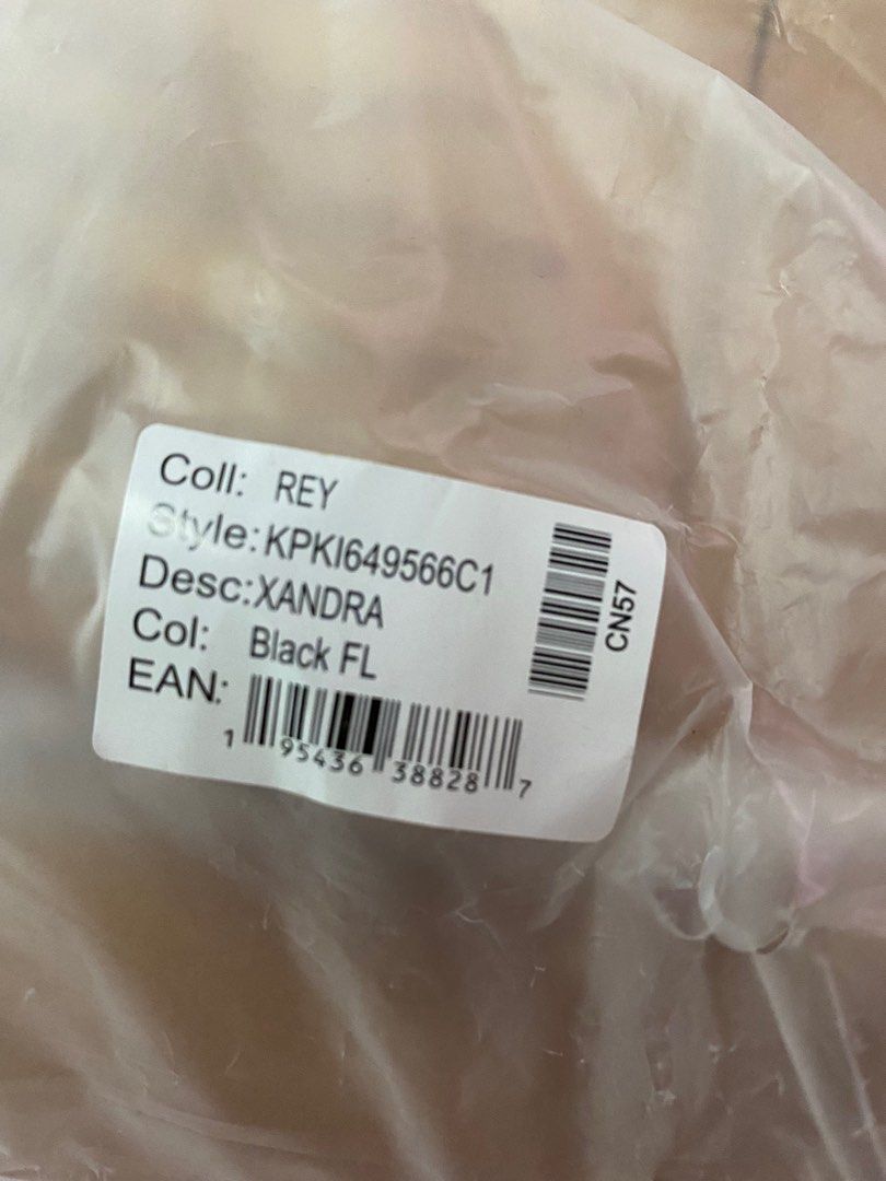 Kipling xandra crossbody, Women's Fashion, Bags & Wallets, Crossbody Bags on Carousell