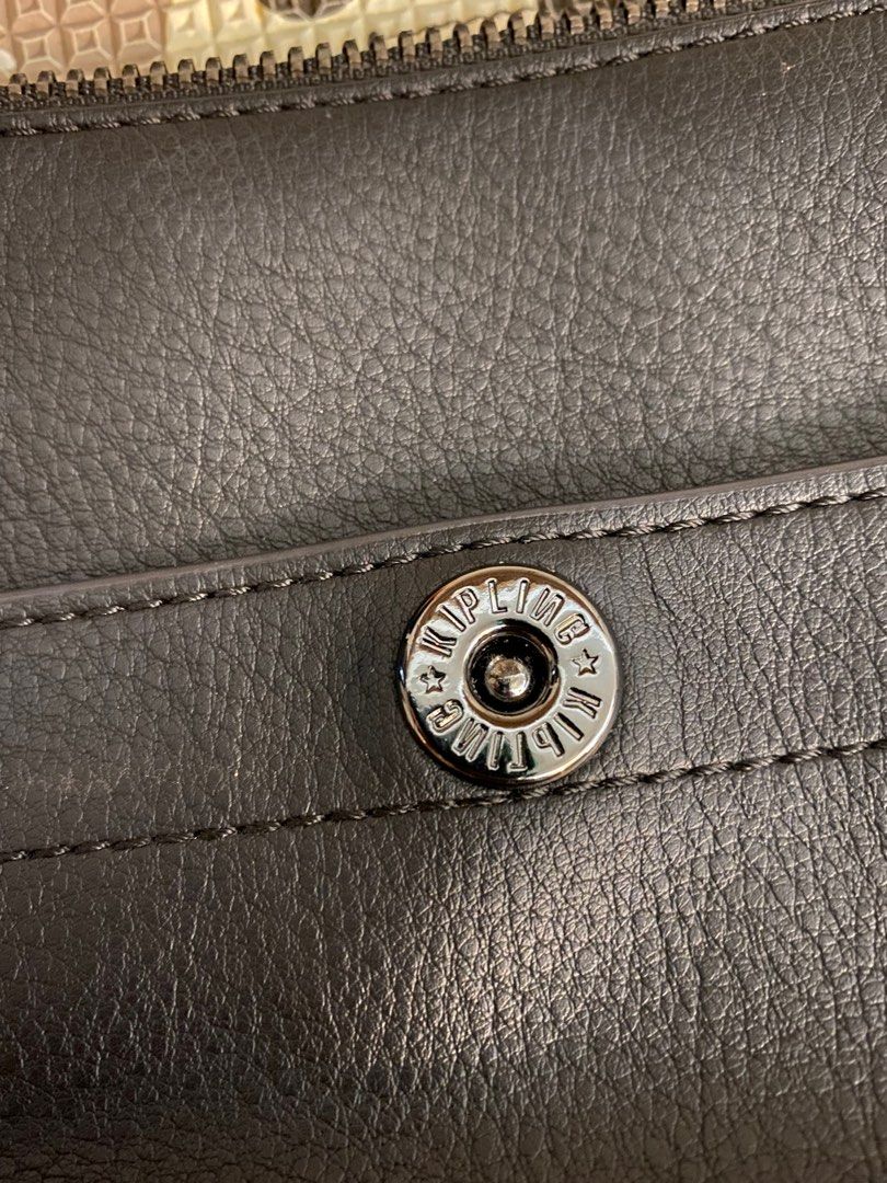 Kipling xandra crossbody, Women's Fashion, Bags & Wallets, Crossbody Bags on Carousell