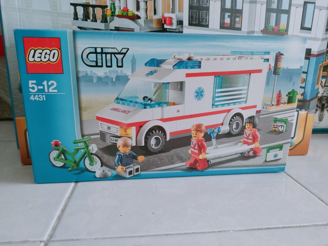 4431 City Town Ambulance, Hobbies Toys, Toys & Games on Carousell