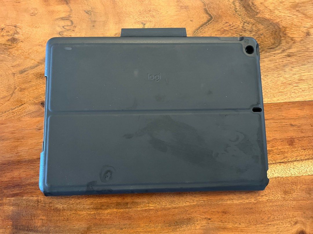 Logitech Smart Keyboard iPad 3rd Gen, Computers & Tech, Parts & Accessories, Laptop Bags