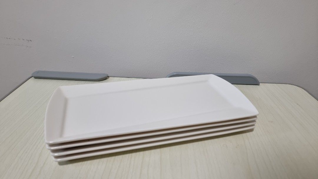 Luzerne long rectangular Plates, Furniture & Home Living, Kitchenware