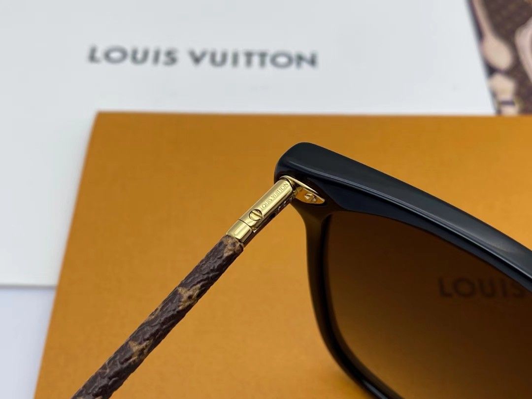 LOUIS VUITTON Z0361U SUNGLASSES 207005855 •, Women's Fashion, Watches &  Accessories, Sunglasses & Eyewear on Carousell