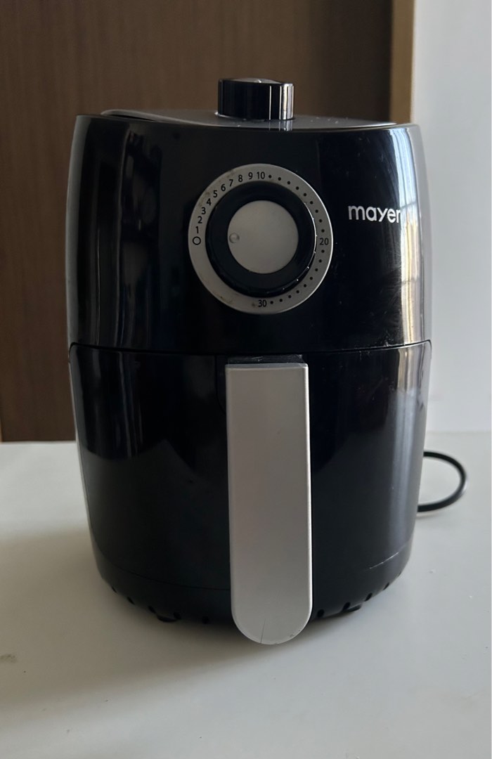 Mayer Mini Air Fryer MMAF201 Black, TV & Home Appliances, Kitchen Appliances, Fryers on Carousell