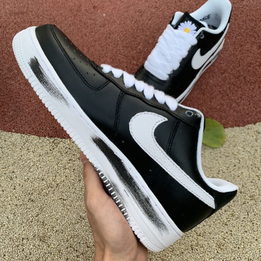 Nike Air Force 1 Low