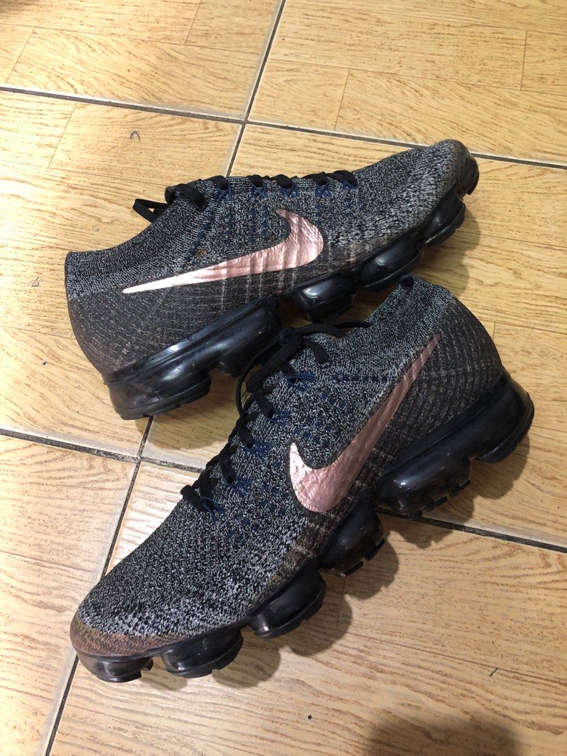 Explorer dark vapormax store