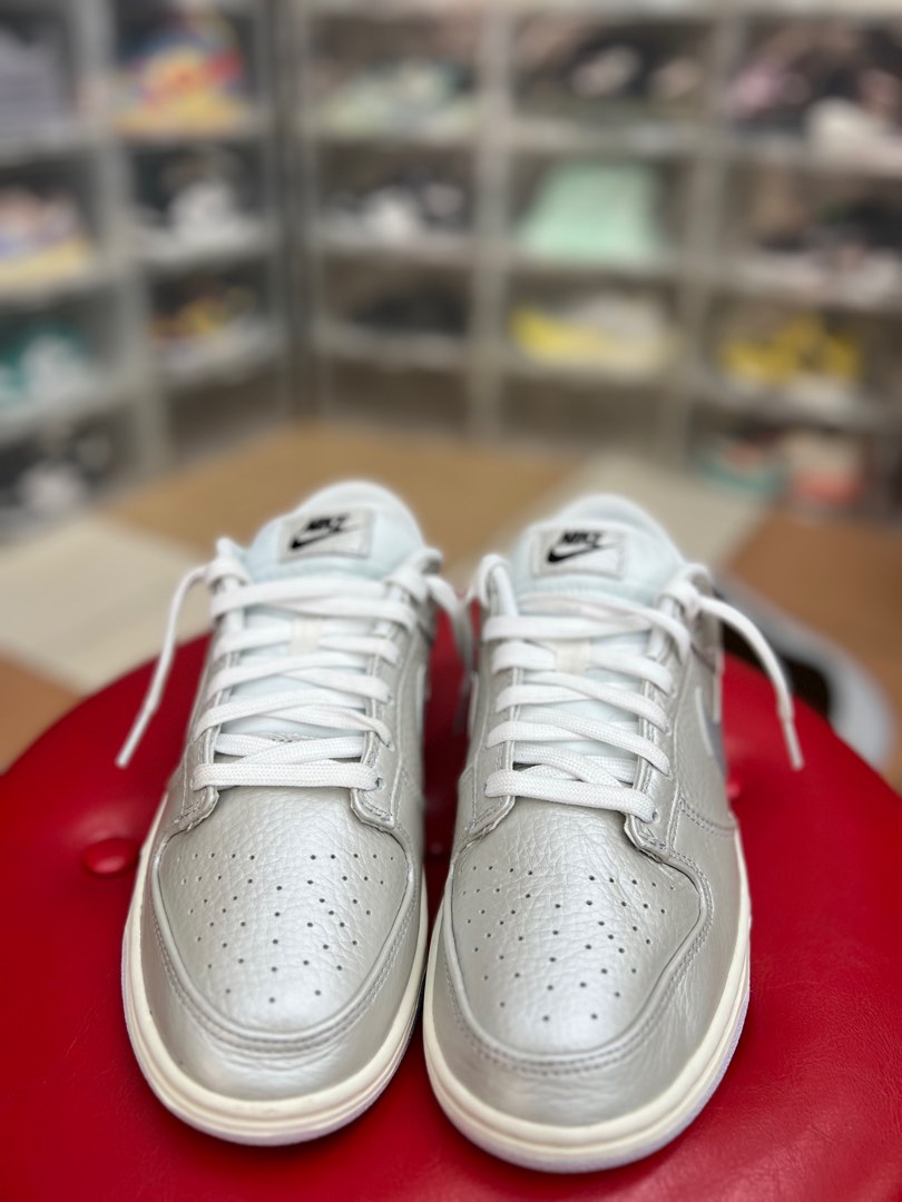 Nike silver sales immagini