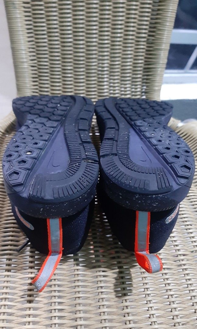 nike shield structure 17