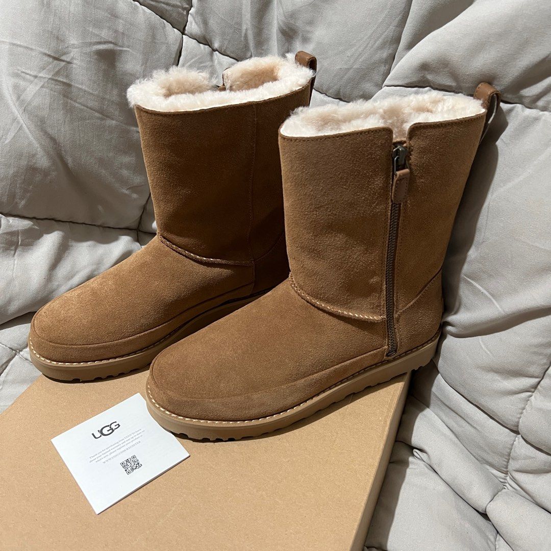 Ugg short hotsell brown boots