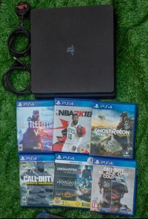 PS4 500GB 2 Controller & 6 GAMES