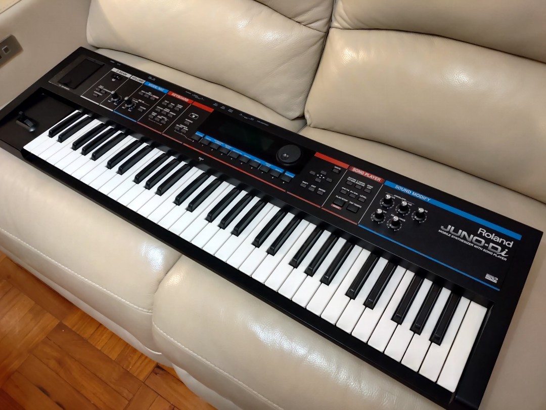 Roland Juno Di 61-key Synthesizer 電子合成器( 不是電子琴not