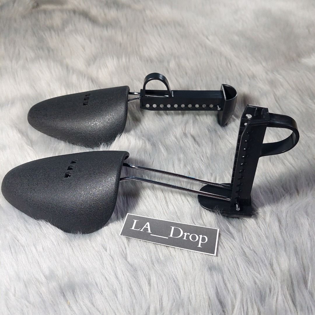 SHOE TREE (ADJUSTABLE) FOR MEN AND WOMEN (Category: Shoe inserts & accessories) located in Caloocan City. Submitted by yeahliao.ll (Listing ID 1221395676, Image 2). Description: --> SHOE TREE (Adjustable)<-- ✔️BRAND NEW !!! ✔️ON-HAND !!! Size: Small (4w US - 8w US) Large (7 US Mens - 12 US Mens) Price: ₱80 + SF ✔️Meet-up / PICK UP 🔘 Nearby South Caloocan📍 ✔️COD/COP 🔘 Through LBC or Lalamove.