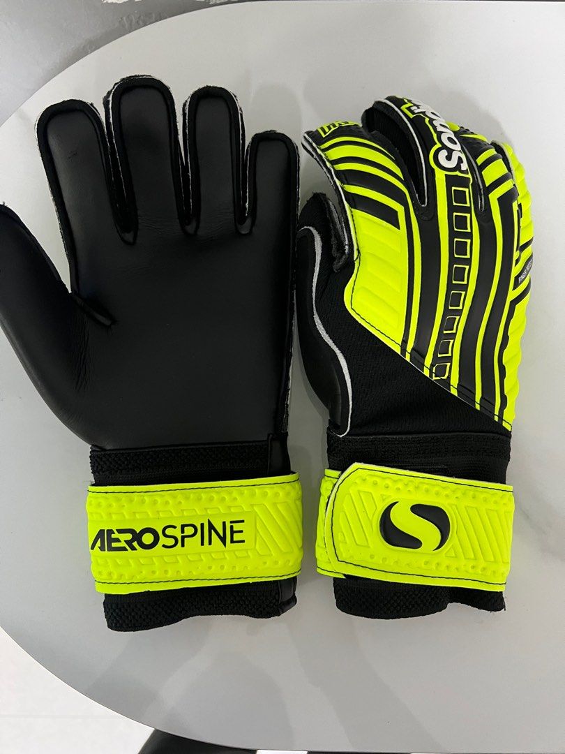 Sondico Football Glove Sports Equipment Sports Games Racket