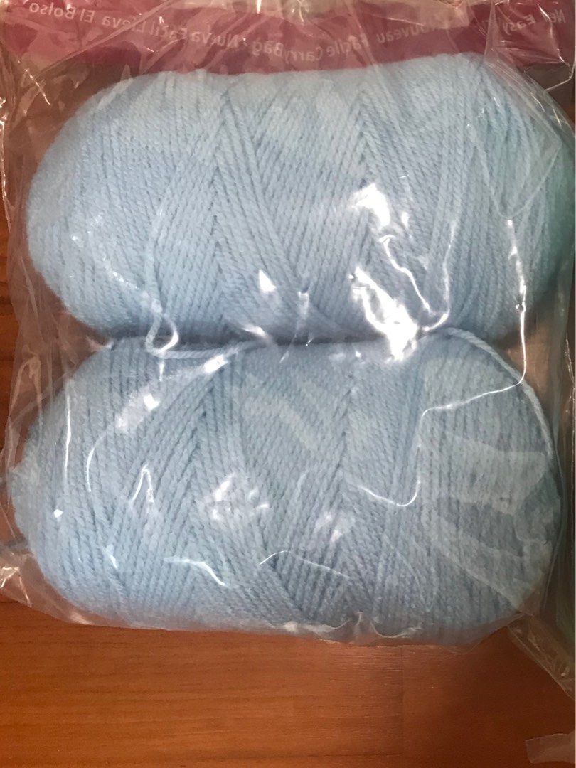 Spotlight yarns 400g per pack, Hobbies & Toys, Stationery & Craft