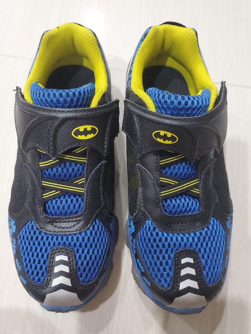 Stride rite batman shoes clearance