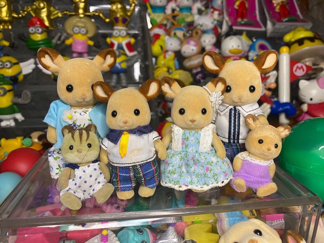 SYLVANIAN CALICO CRITTERS BUCKLEY DEER FAMILY