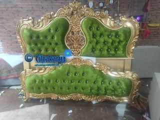 Tempat tidur  jati