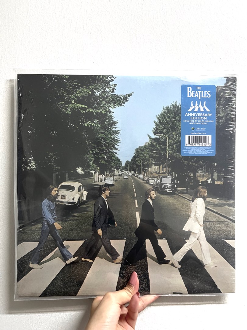 The Beatles (ABBEY ROAD) Vinyl Record, Hobbies & Toys, Music & Media ...