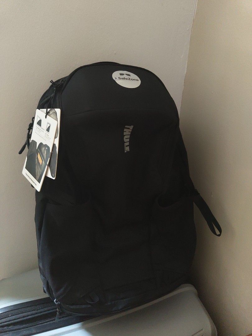 Thule enroute 30l bag brand new with receipt, Men's Fashion, Bags