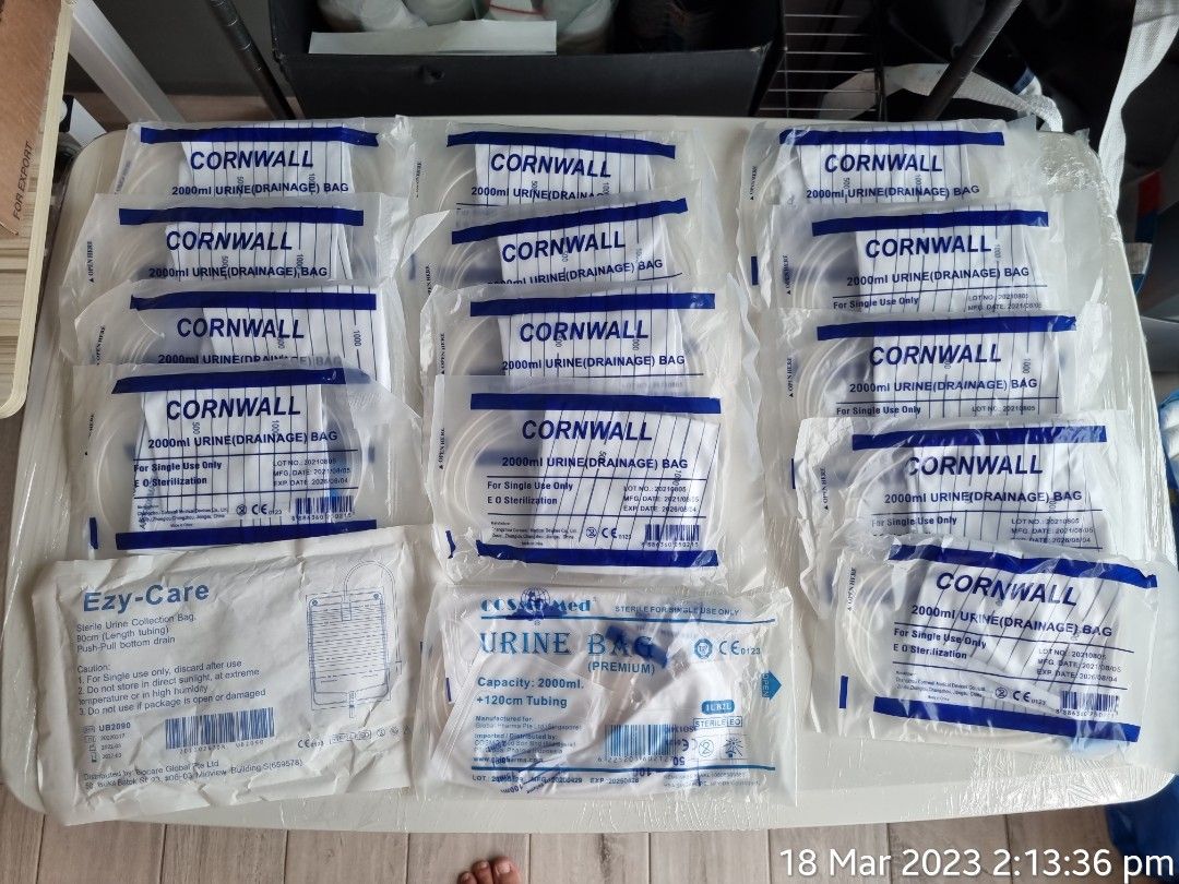 Urine (drainage bag), Health & Nutrition, Medical Supplies & Tools on Carousell