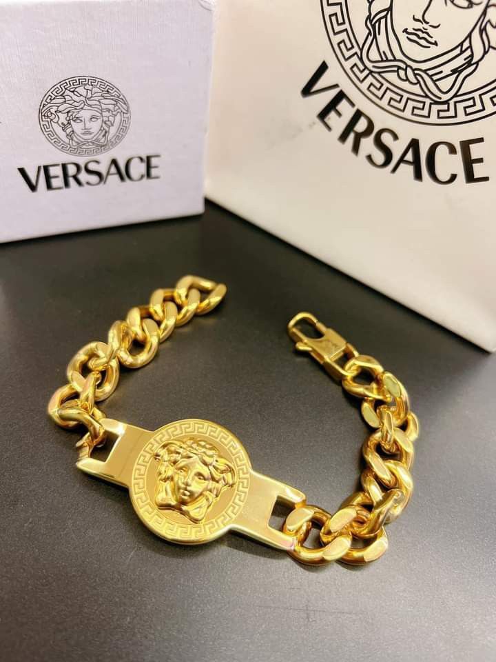 Share more than 74 versace bracelet replica
