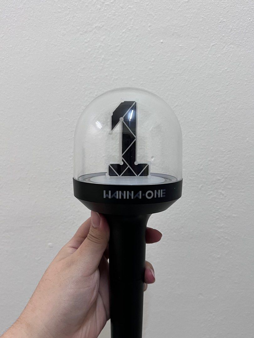 WTS Wanna One lightstick